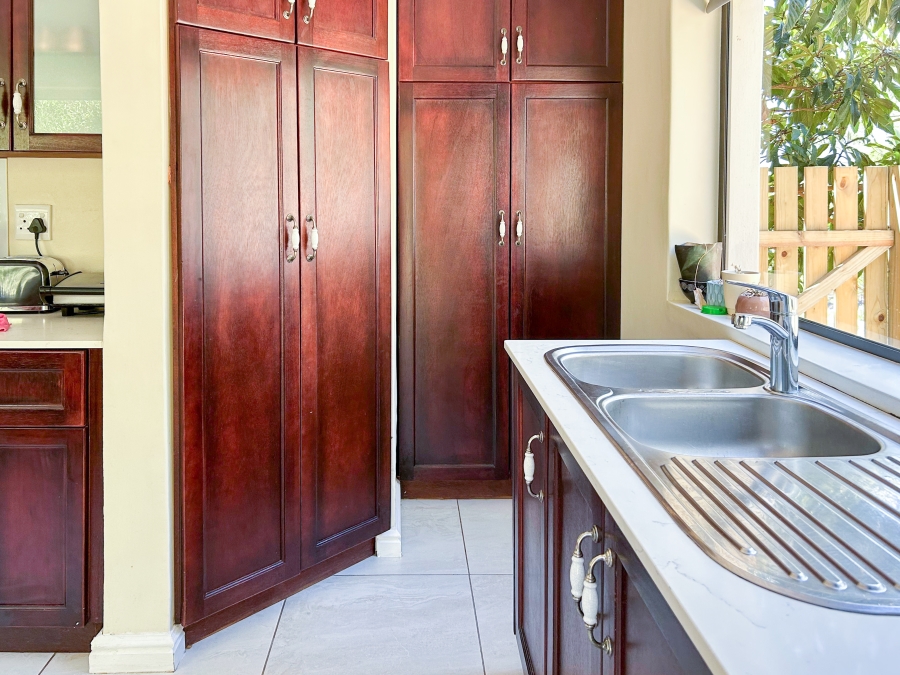 5 Bedroom Property for Sale in Knysna Heights Western Cape